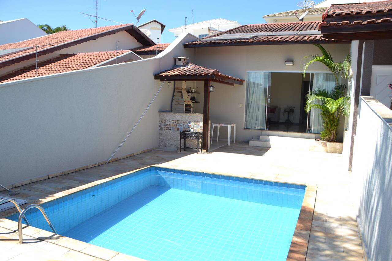 Casa com Piscina no Pousada dos Campos!