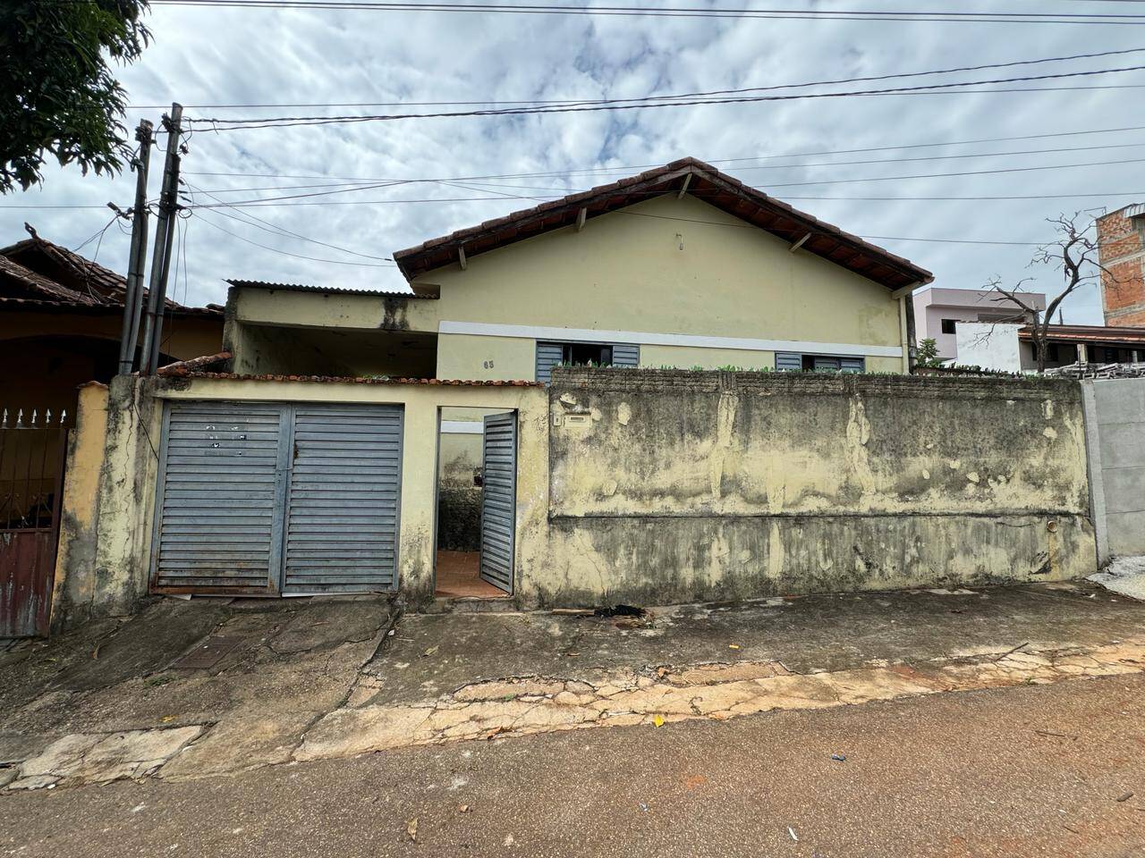 Casa a venda no Bairro Jardim Aeroporto