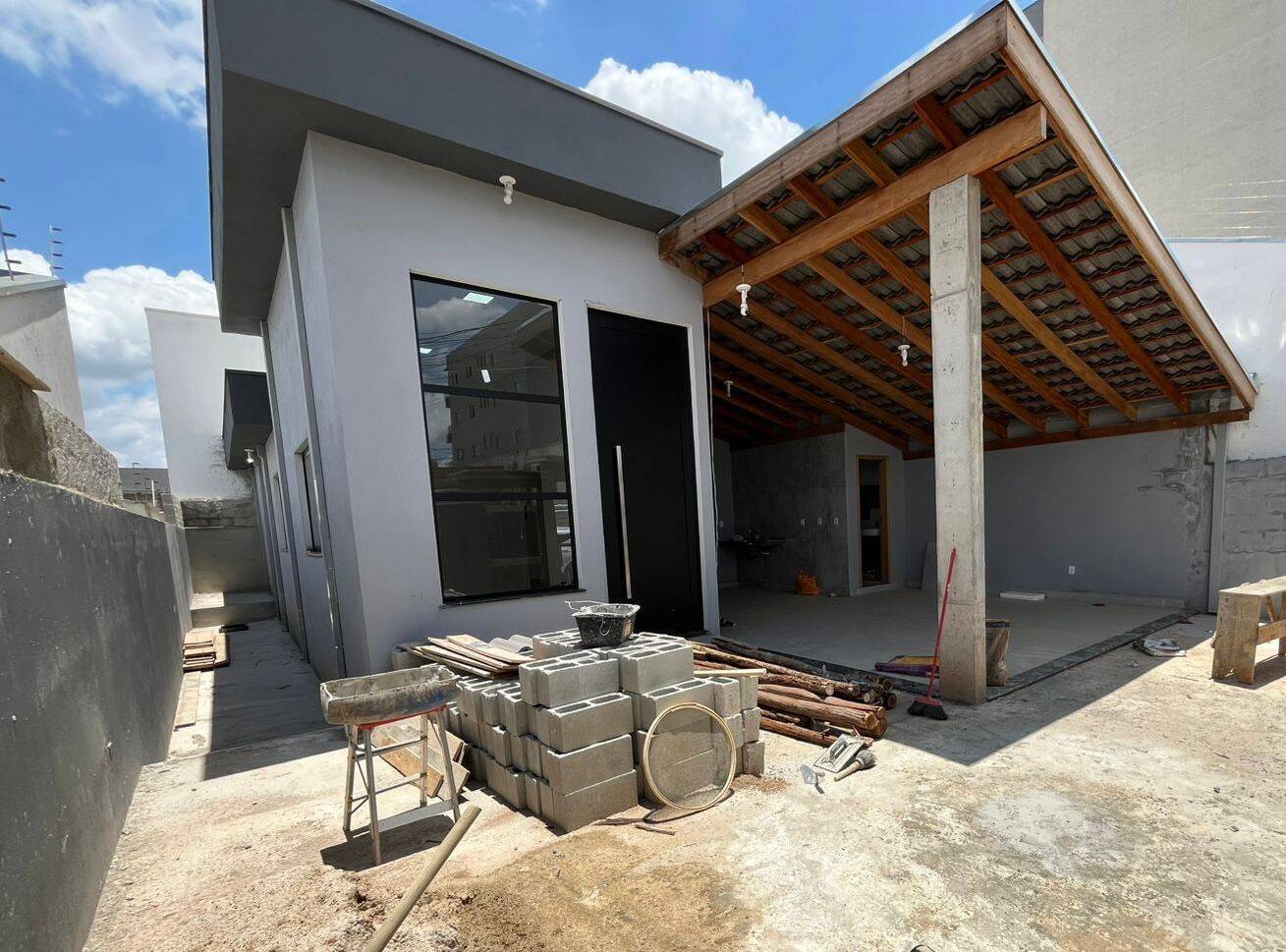 Casa a venda no Parque Real