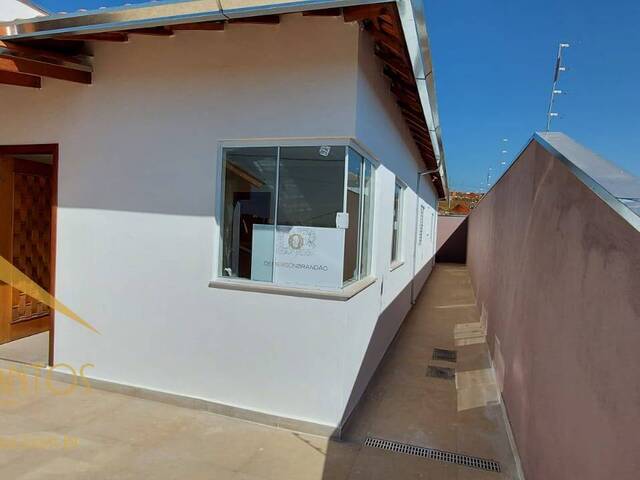 #180 - Casa para Venda em Pouso Alegre - MG