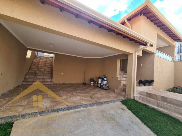 #325 - Casa para Venda em Pouso Alegre - MG