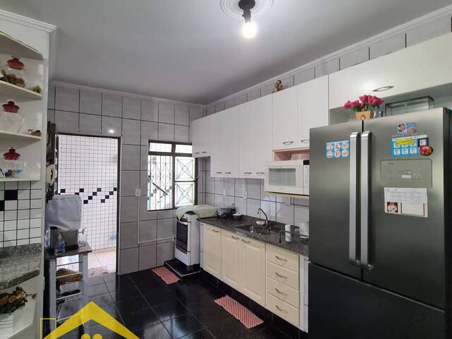 #454 - Casa para Venda em Pouso Alegre - MG