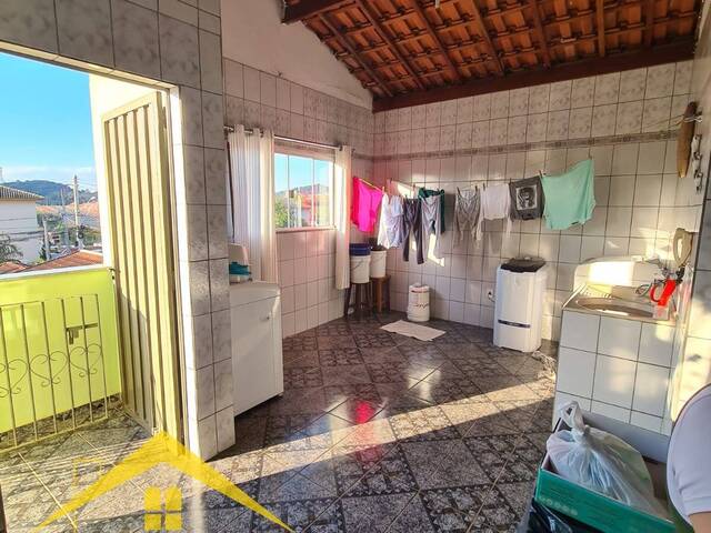 #454 - Casa para Venda em Pouso Alegre - MG