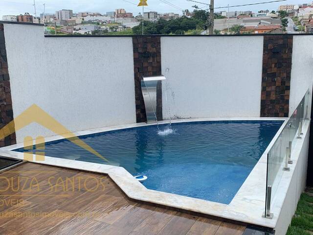 #458 - Casa para Venda em Pouso Alegre - MG