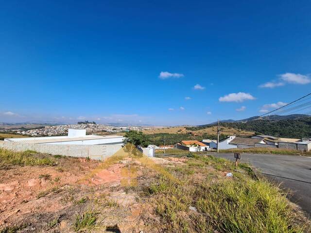#557 - Terreno para Venda em Pouso Alegre - MG