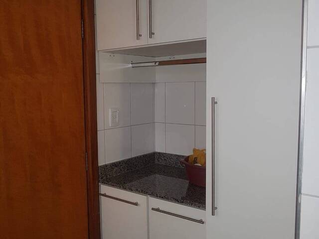 #608 - Apartamento para Venda em Pouso Alegre - MG