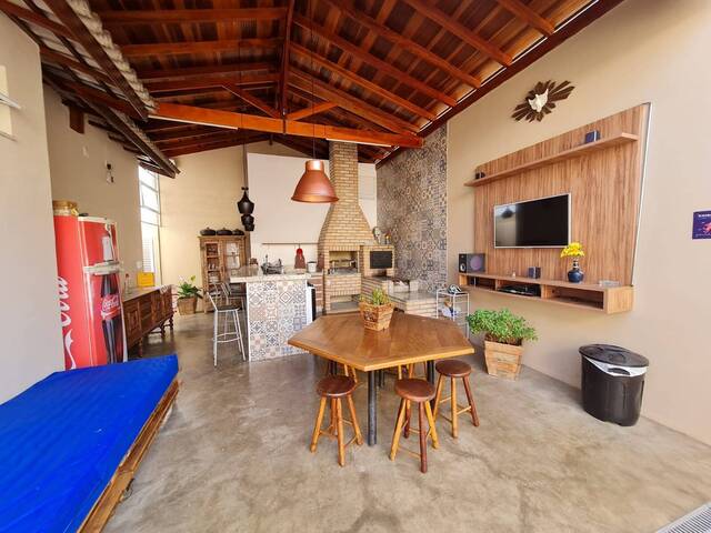 #631 - Casa para Venda em Pouso Alegre - MG