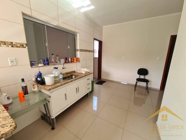 #674 - Apartamento para Venda em Pouso Alegre - MG