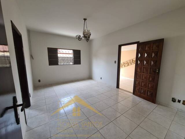 #678 - Casa para Venda em Pouso Alegre - MG