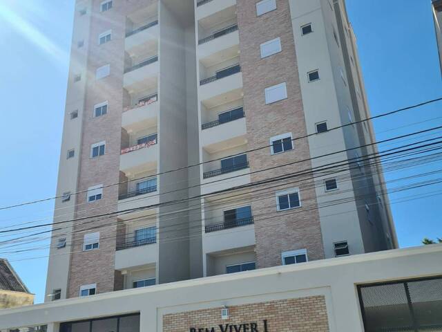 #252 - Apartamento para Venda em Pouso Alegre - MG