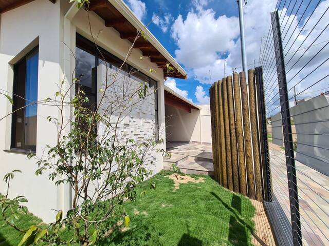 #653 - Casa para Venda em Pouso Alegre - MG