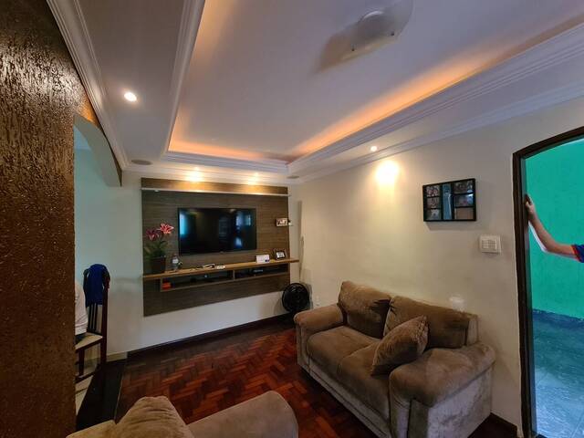 #749 - Casa para Venda em Pouso Alegre - MG