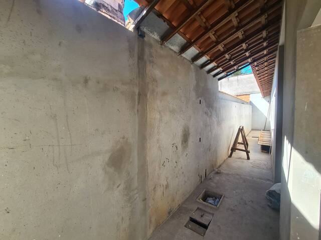 #753 - Casa para Venda em Pouso Alegre - MG