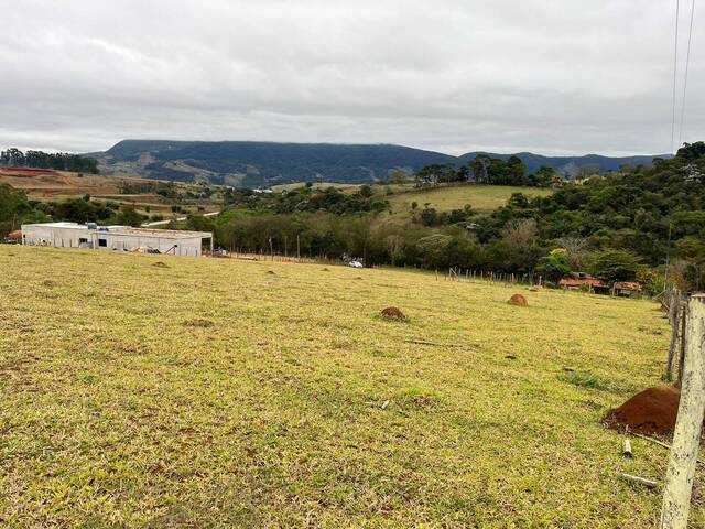 Área para Venda em Congonhal - 4
