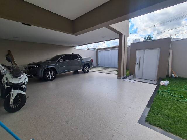 #975 - Casa para Venda em Pouso Alegre - MG