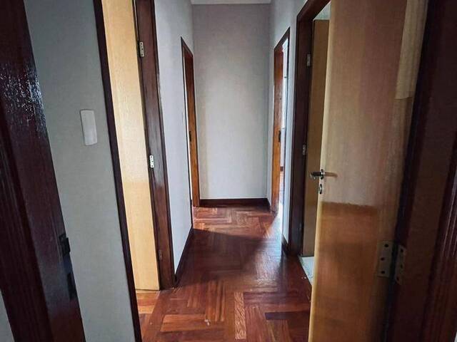#977 - Apartamento para Venda em Pouso Alegre - MG