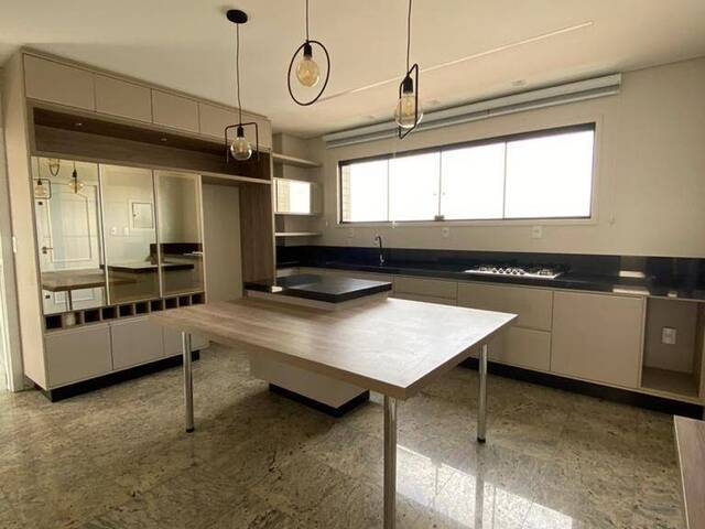 #1029 - Apartamento para Venda em Pouso Alegre - MG