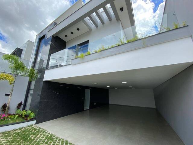 #1031 - Casa para Venda em Pouso Alegre - MG