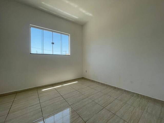 #1052 - Apartamento para Venda em Pouso Alegre - MG