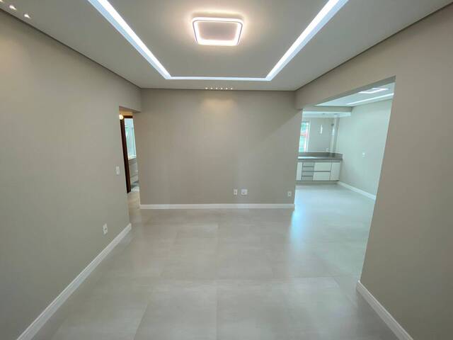 #671 - Apartamento para Venda em Pouso Alegre - MG
