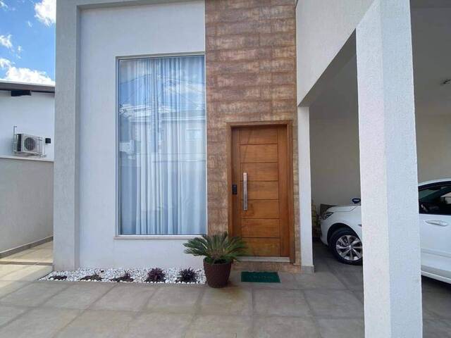 #1126 - Casa para Venda em Pouso Alegre - MG