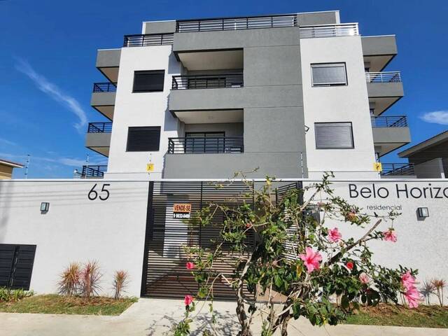 #1133 - Apartamento para Venda em Pouso Alegre - MG