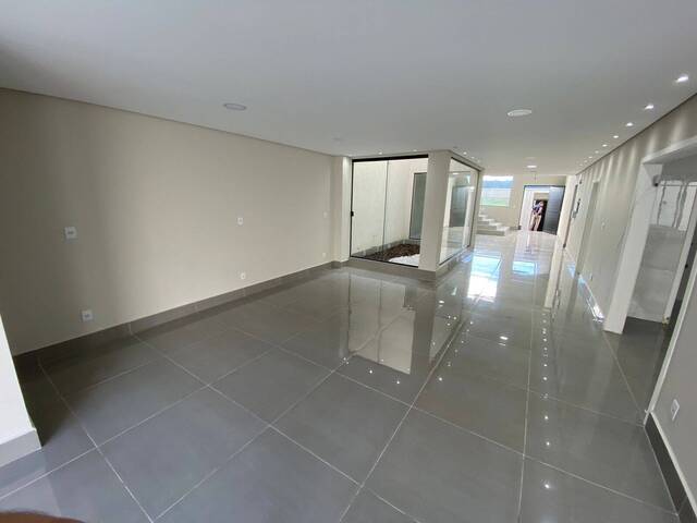 #703 - Casa para Venda em Pouso Alegre - MG