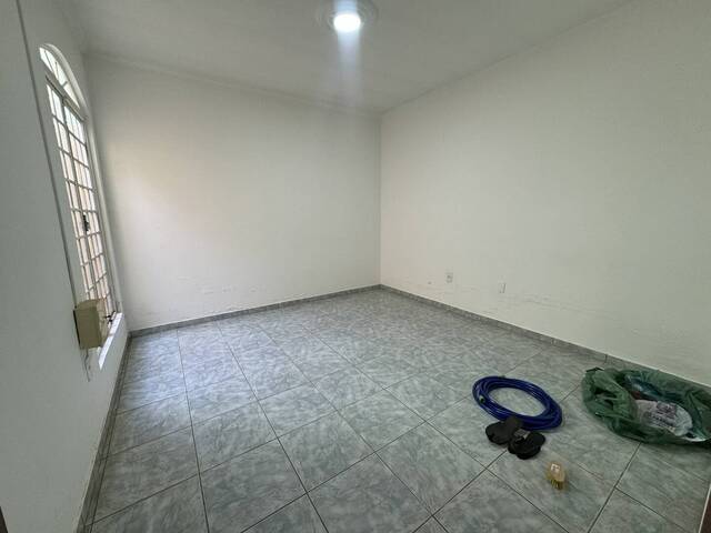 #1196 - Casa para Venda em Pouso Alegre - MG