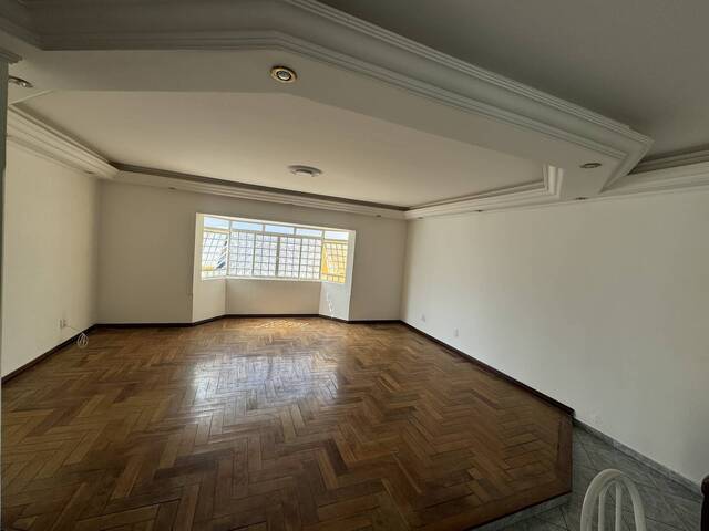 #1196 - Casa para Venda em Pouso Alegre - MG
