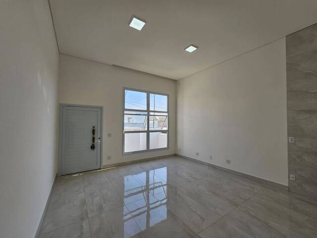 #756 - Casa para Venda em Pouso Alegre - MG