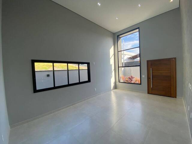 #1155 - Casa para Venda em Pouso Alegre - MG