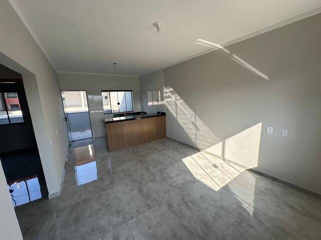 #1245 - Casa para Venda em Congonhal - MG