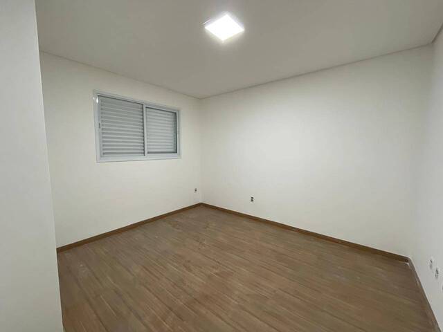 Apartamento para Venda em Pouso Alegre - 5