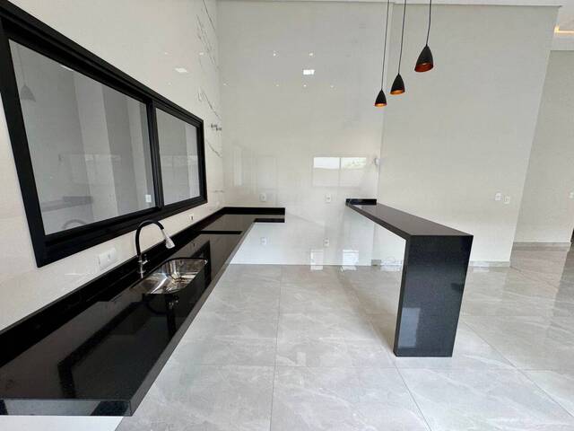 #1274 - Casa para Venda em Pouso Alegre - MG