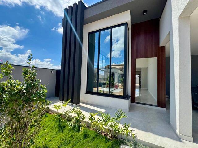 #1003 - Casa para Venda em Pouso Alegre - MG