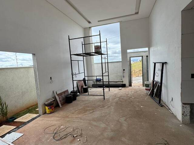 #1499 - Casa para Venda em Pouso Alegre - MG - 2