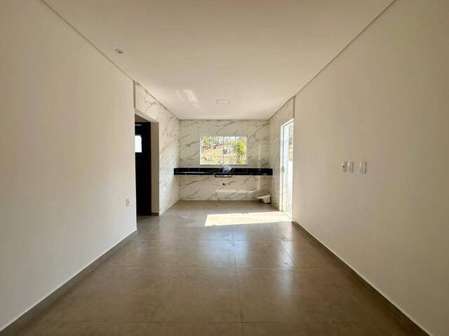 #1516 - Apartamento para Venda em Pouso Alegre - MG - 1