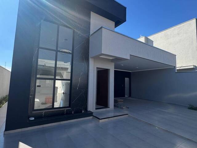 #1526 - Casa para Venda em Pouso Alegre - MG - 2