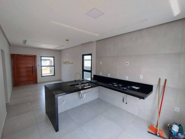#1559 - Casa para Venda em Pouso Alegre - MG