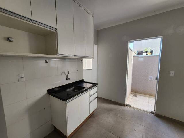 #1566 - Apartamento para Venda em Pouso Alegre - MG - 2