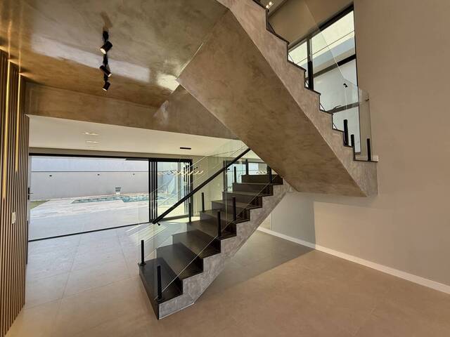 #1233 - Casa para Venda em Pouso Alegre - MG