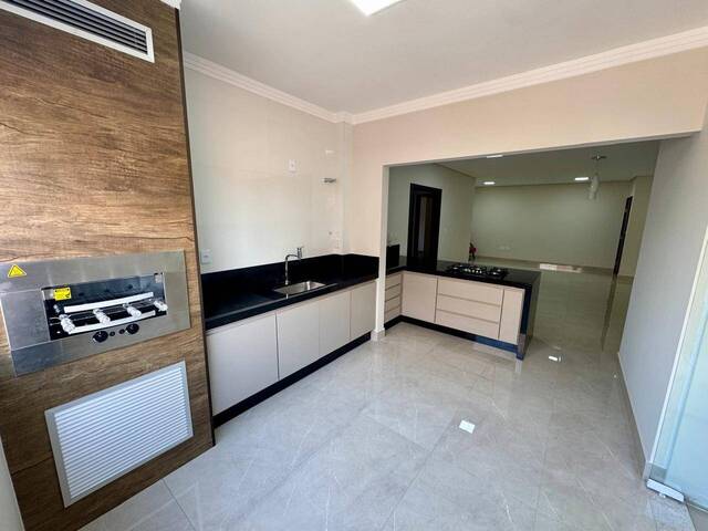 #1590 - Apartamento para Venda em Pouso Alegre - MG - 2