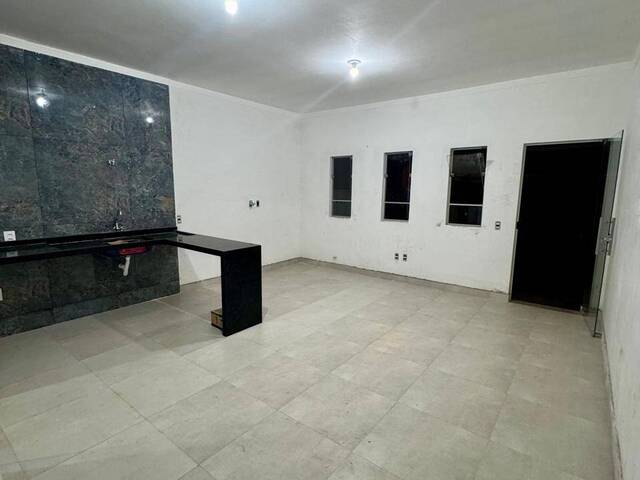 #1472 - Casa para Venda em Congonhal - MG - 2