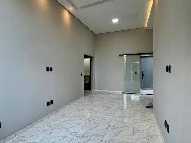 #1605 - Casa para Venda em Pouso Alegre - MG - 2