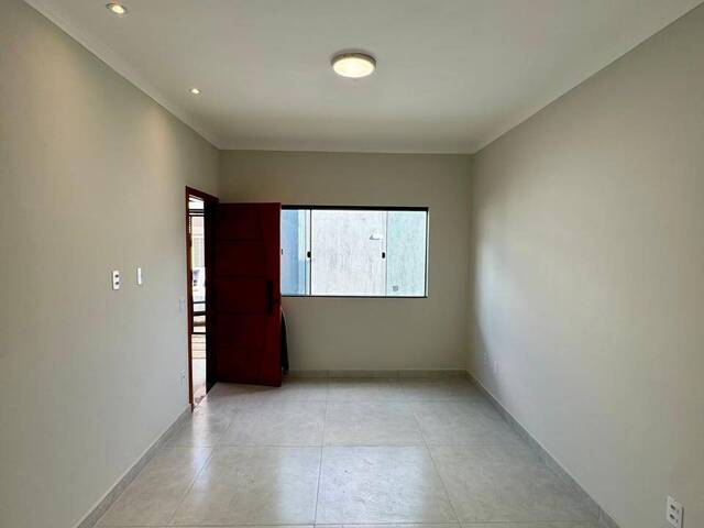 #1612 - Casa para Venda em Pouso Alegre - MG - 2
