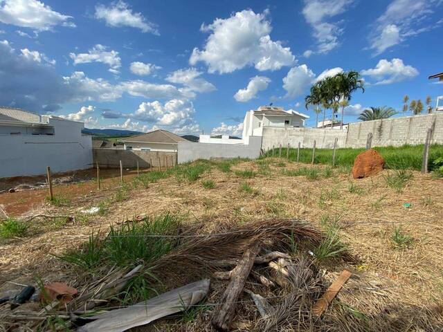 #1614 - Terreno para Venda em Pouso Alegre - MG - 1