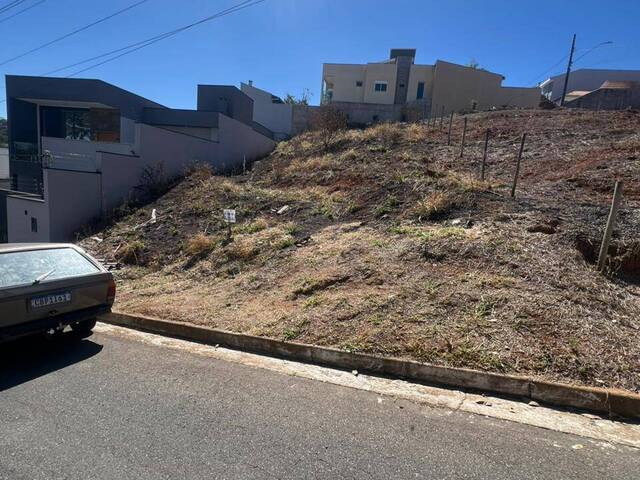 #1636 - Terreno para Venda em Pouso Alegre - MG