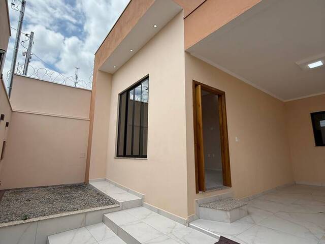 #1653 - Casa para Venda em Pouso Alegre - MG - 1