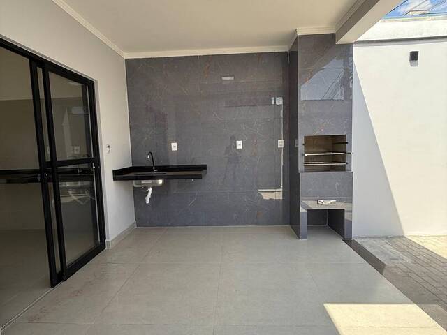 #1521 - Casa para Venda em Pouso Alegre - MG