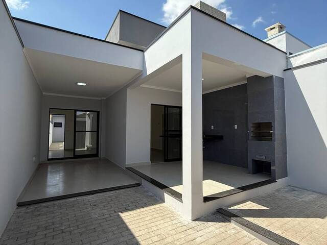 #1521 - Casa para Venda em Pouso Alegre - MG